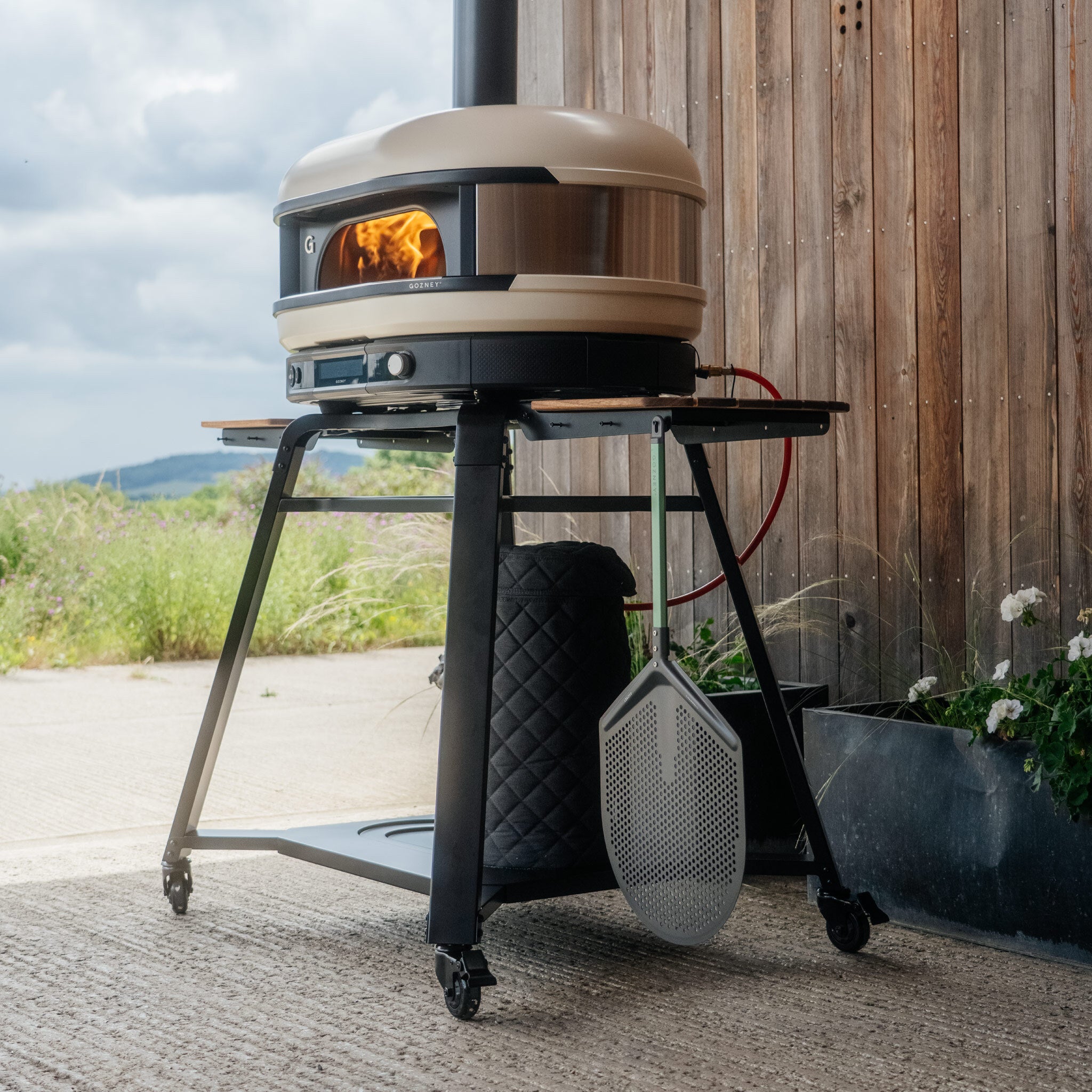 Dome XL (Gen 2) Essentials Bundle - Hybrid Fuel Propane – Gozney